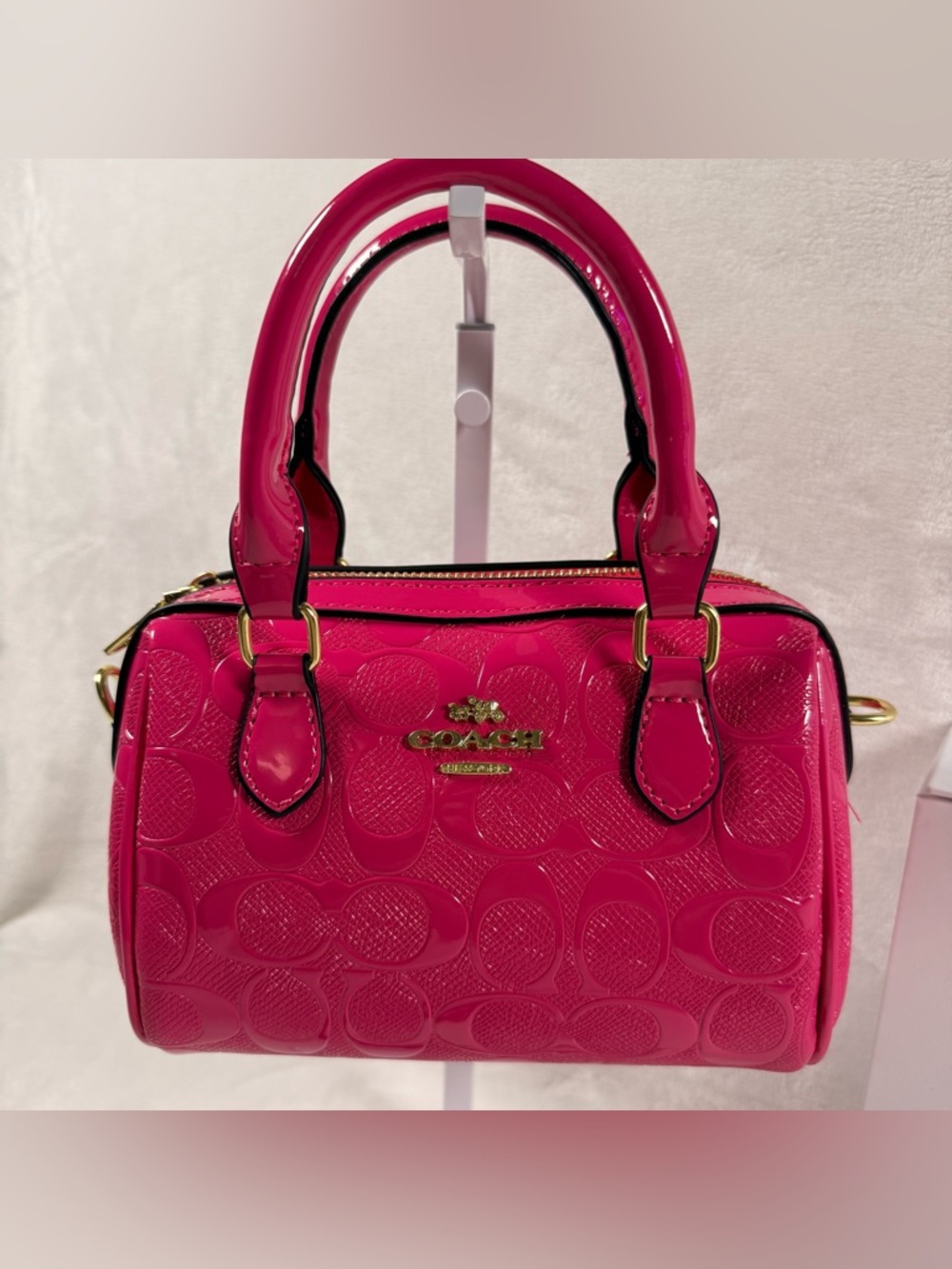 Coach Hot Pink Patent Signature with Detachable Strap with box - Picture 3 of 5